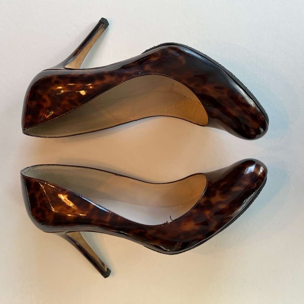 LK Bennett tortoise pumps 39